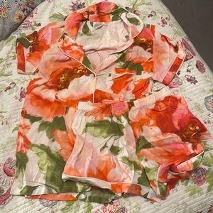 NWOT Plum Pretty Sugar PJ Set, Size XS